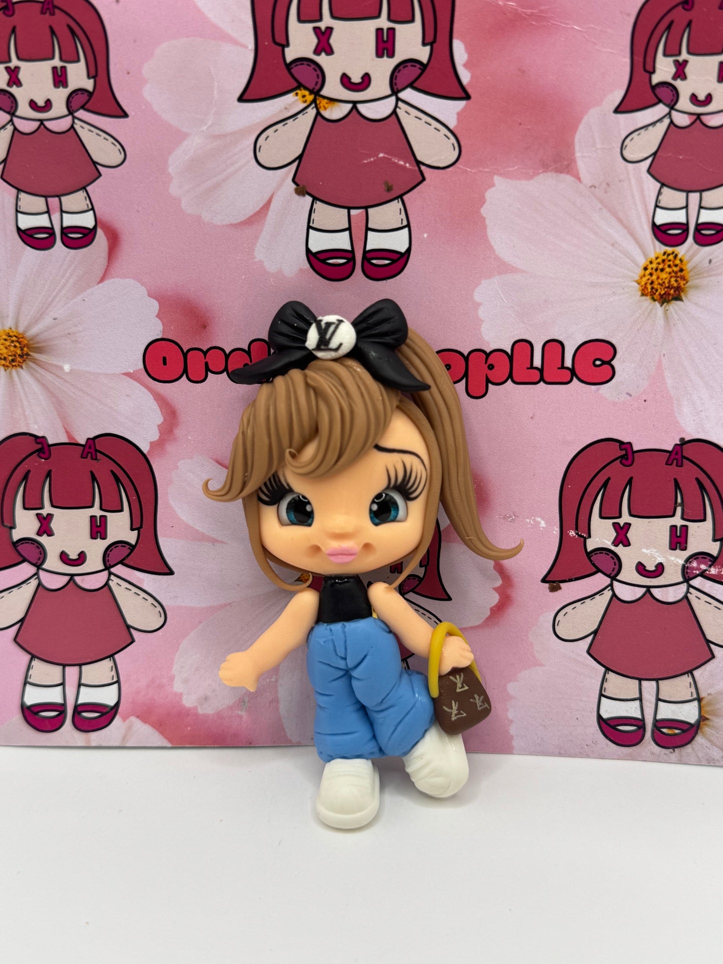 LV Girl 2