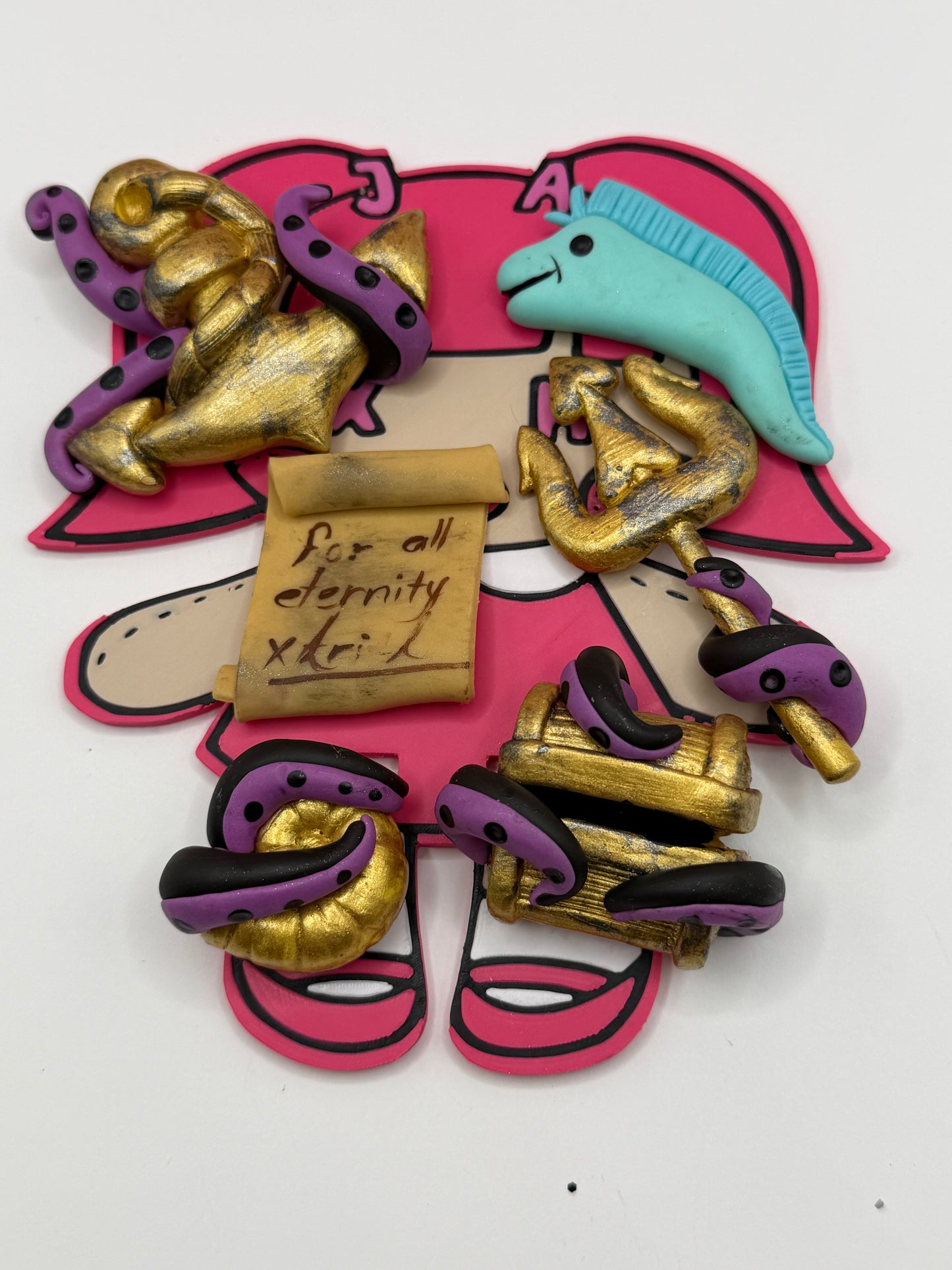 Ursula large Clay charms